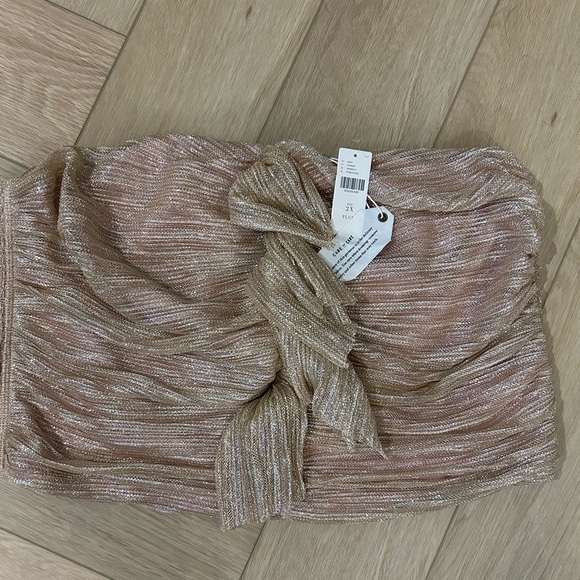 NWOT ANTHROPOLOGIE metallic tube top 2X - Picture 2 of 5